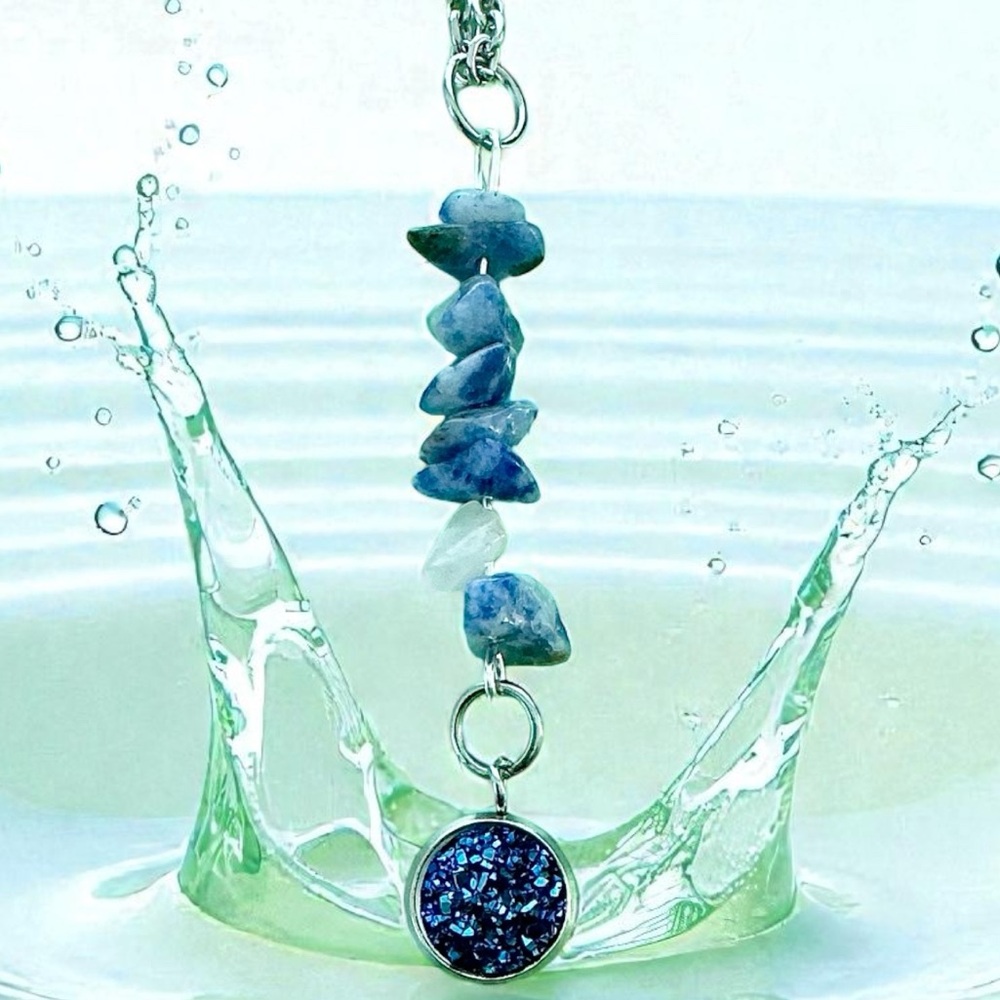 🆕 Blue Sodalite Gemstone and Crystal Pendant Necklace